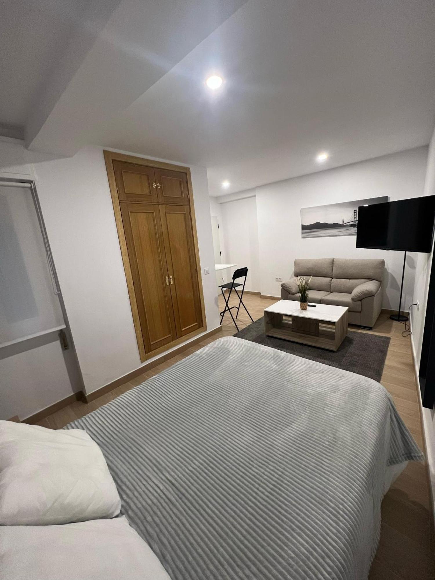 G&H Apartments - Apartamento Porvenir Jerez de la Frontera Esterno foto