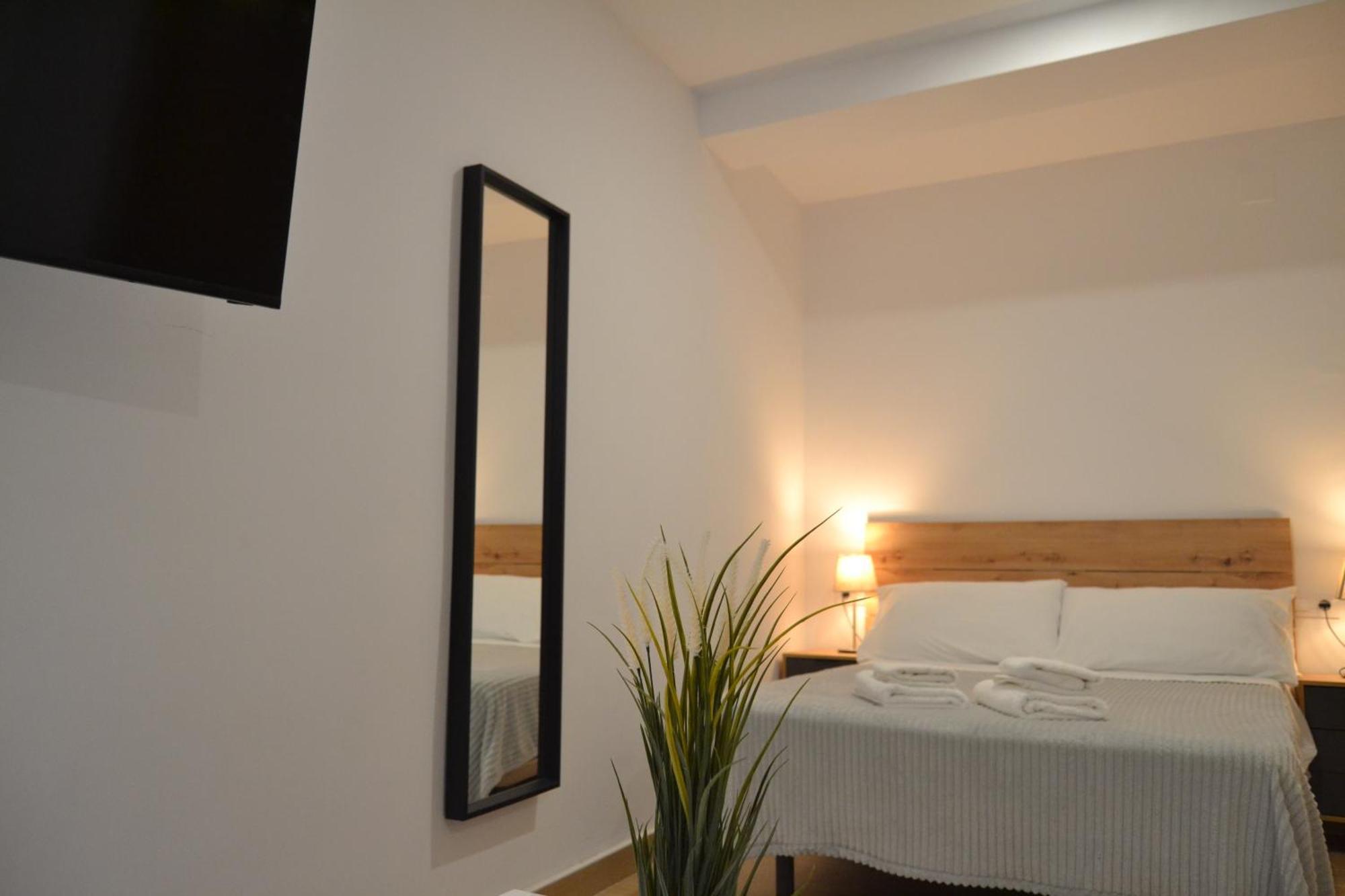 G&H Apartments - Apartamento Porvenir Jerez de la Frontera Esterno foto